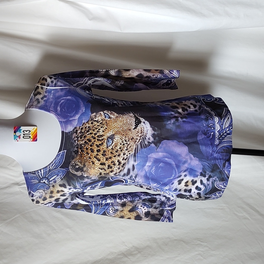 Women's Tiger blouse.